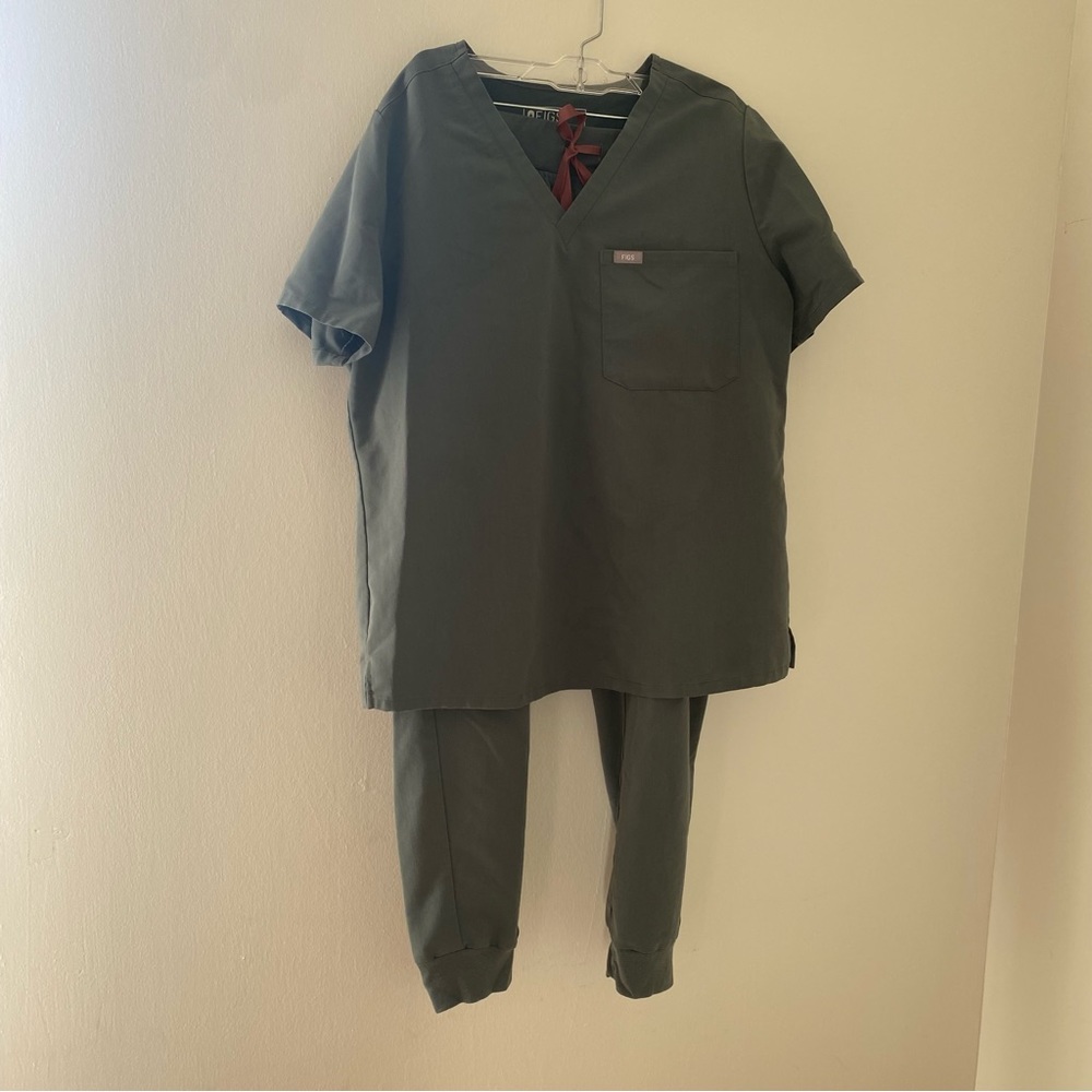 Bonsai Figs Jogger Set